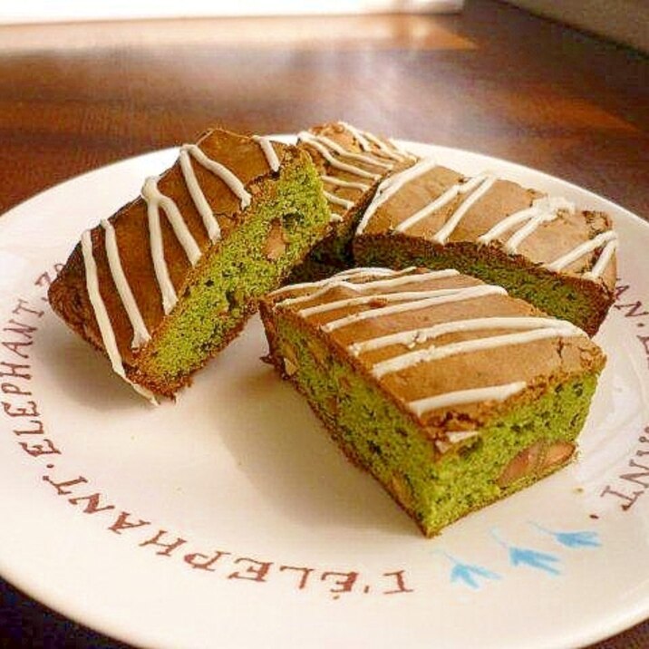 ほろ苦いおいしさ 抹茶ブラウニー レシピ 作り方 By 楽天出店店舗 クッキングクロッカ楽天市場店 楽天レシピ